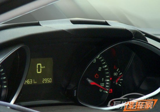 将年内推出 国产标致全新308测试车曝光